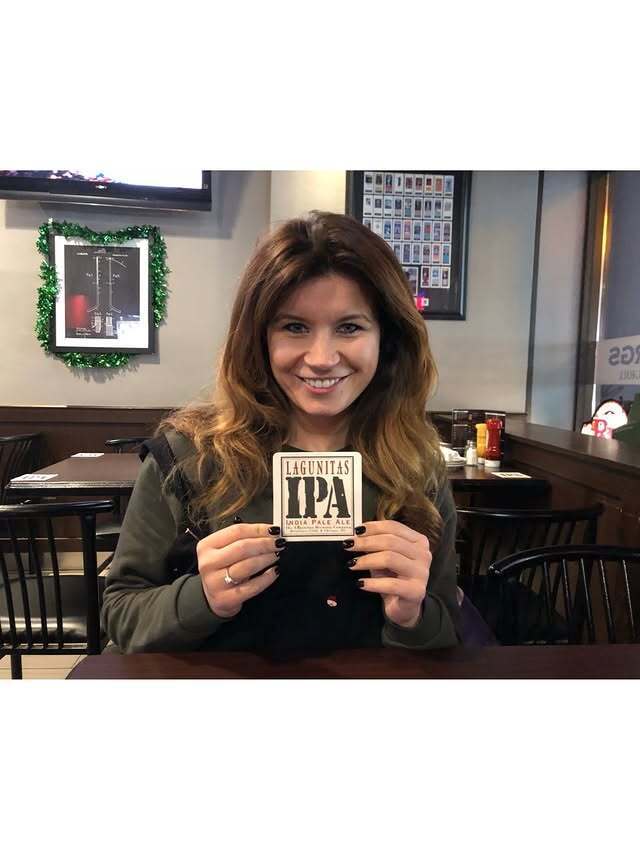 Монатік ніжно привітав дружину з днем народження та показав, як вона змінилася за 10 років шлюбу. Фото