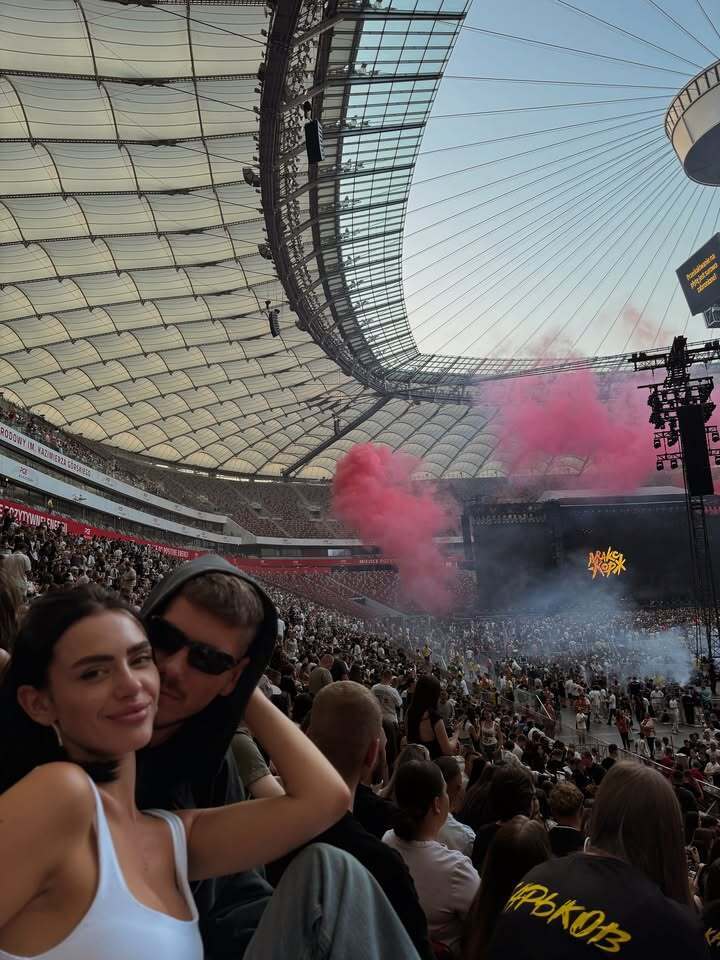 "Поддерживает российскую попсу": скандальный блогер Волошин пошел на концерт Макса Коржа в Варшаве и попал под критику