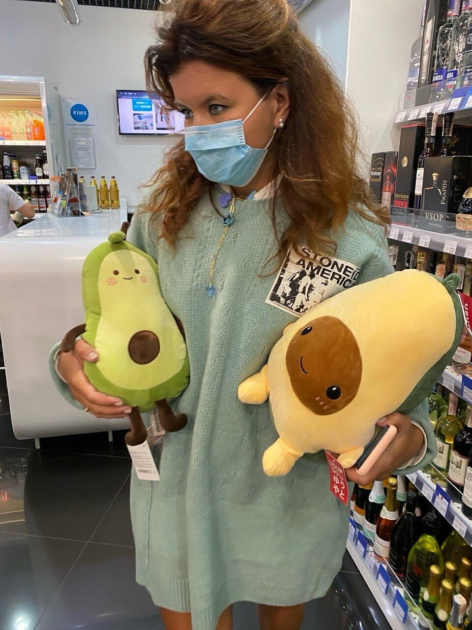 Монатік ніжно привітав дружину з днем народження та показав, як вона змінилася за 10 років шлюбу. Фото