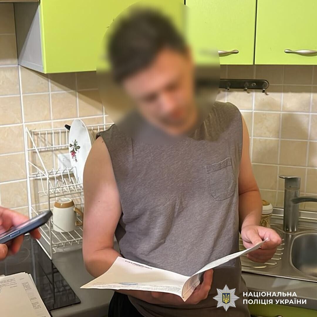 Проведены десятки обысков: в Украине разоблачили схемы уклонения от мобилизации с помощью фиктивных медсправок. Фото и видео