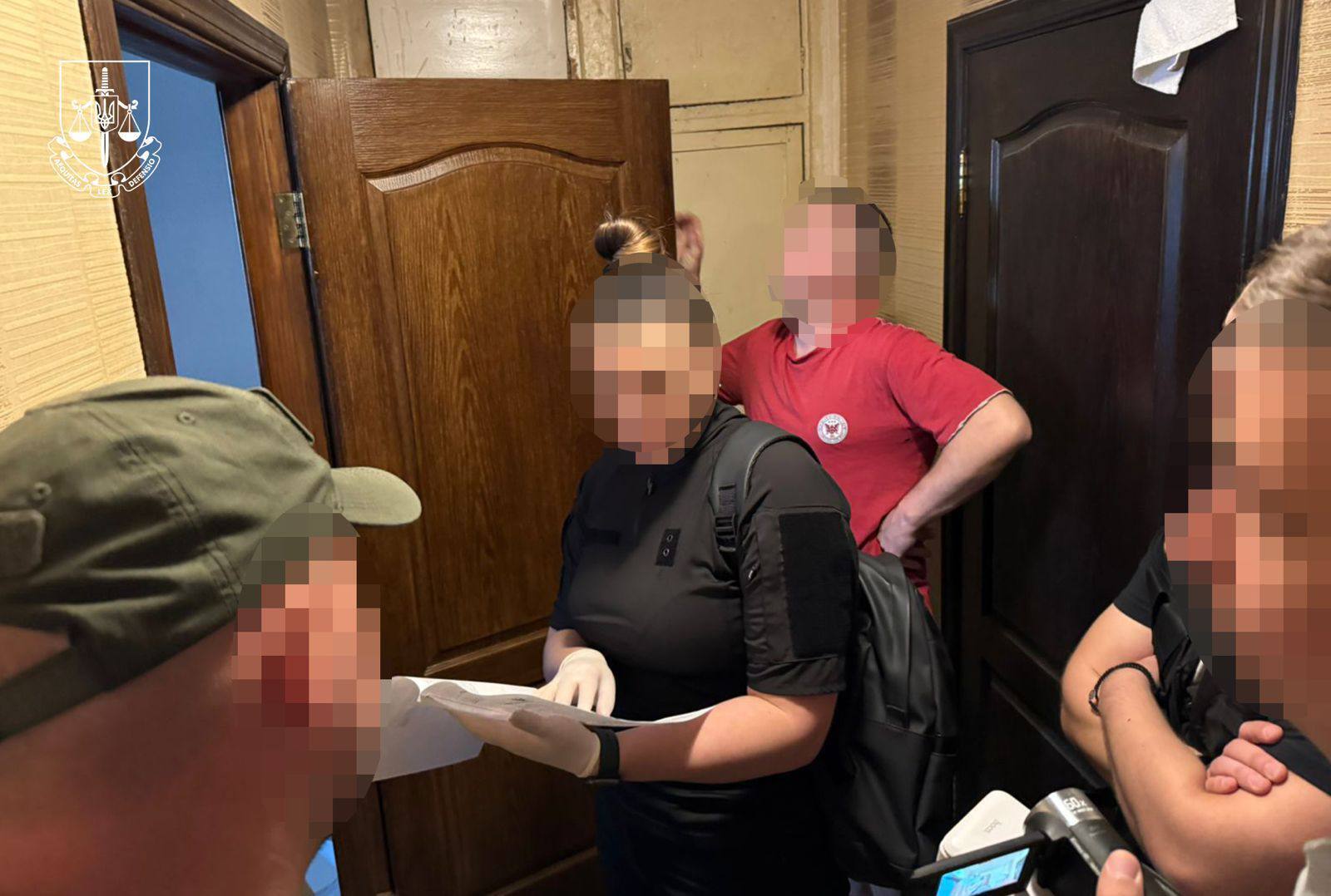 Проведены десятки обысков: в Украине разоблачили схемы уклонения от мобилизации с помощью фиктивных медсправок. Фото и видео