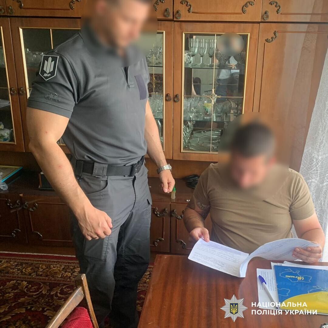 Проведены десятки обысков: в Украине разоблачили схемы уклонения от мобилизации с помощью фиктивных медсправок. Фото и видео