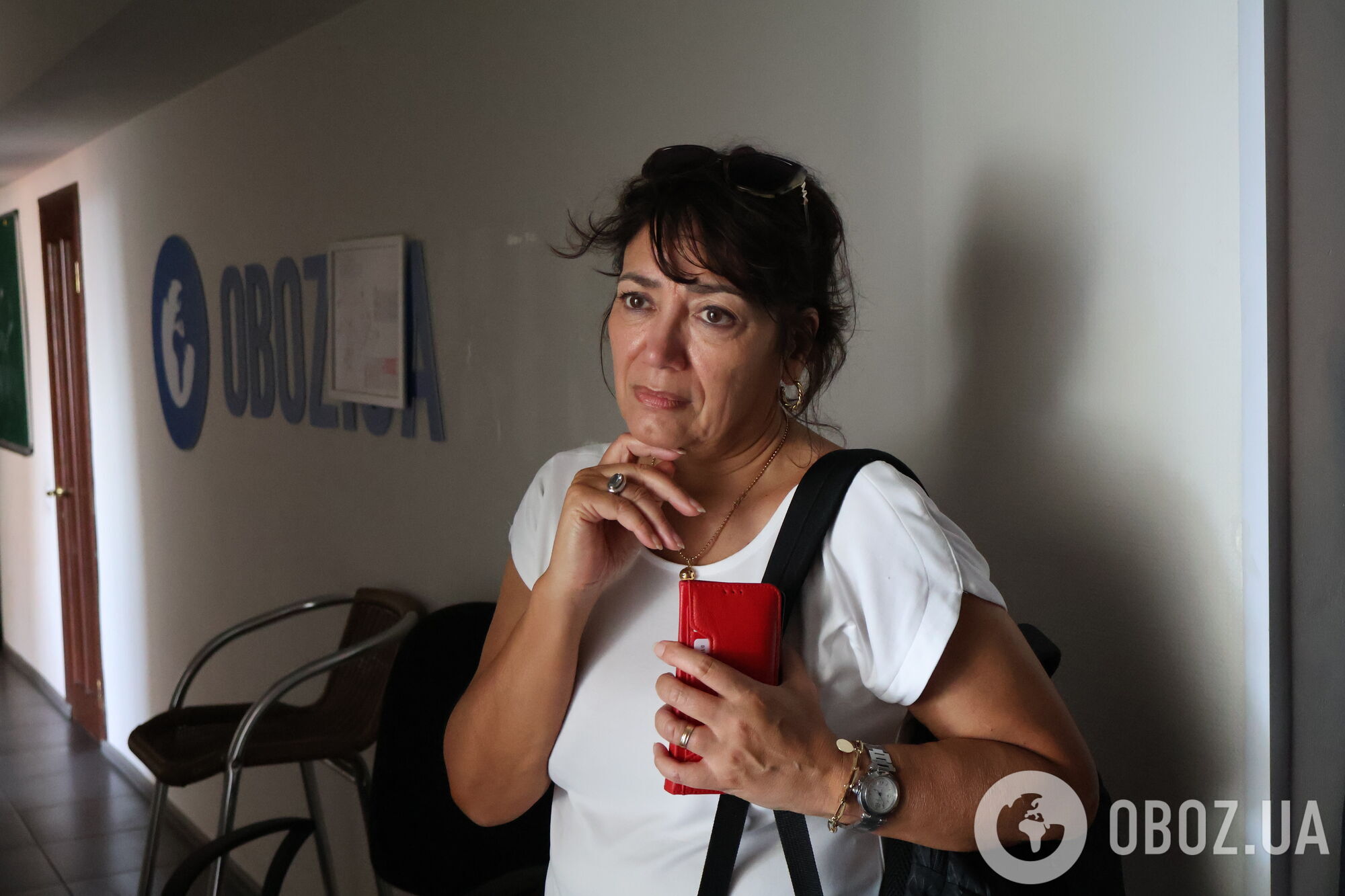 "Не опускаем руки, а работаем на победу": офис OBOZ.UA после российской атаки посетила особенная гостья из Нидерландов. Фото