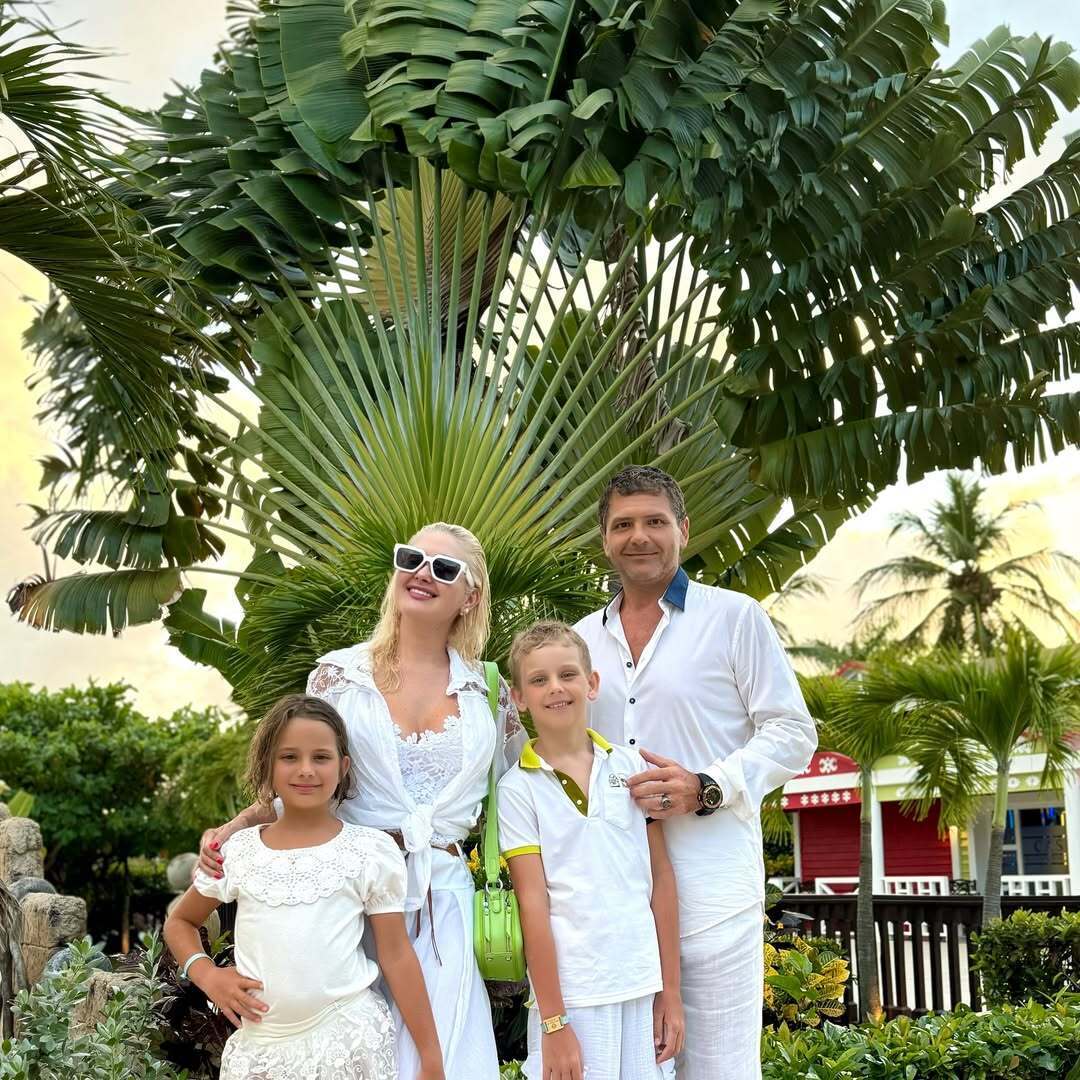 Катерині Бужинській – 46: де зараз живе співачка, яка стала феноменом у 90-х, і як склалося її життя. Фото