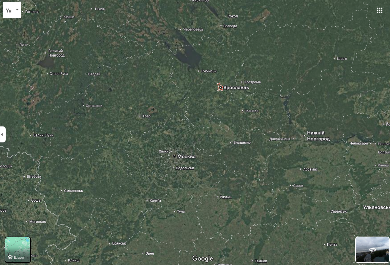 В Ярославле вспыхнул мощный пожар на заводе, который работает на ВПК России. Видео