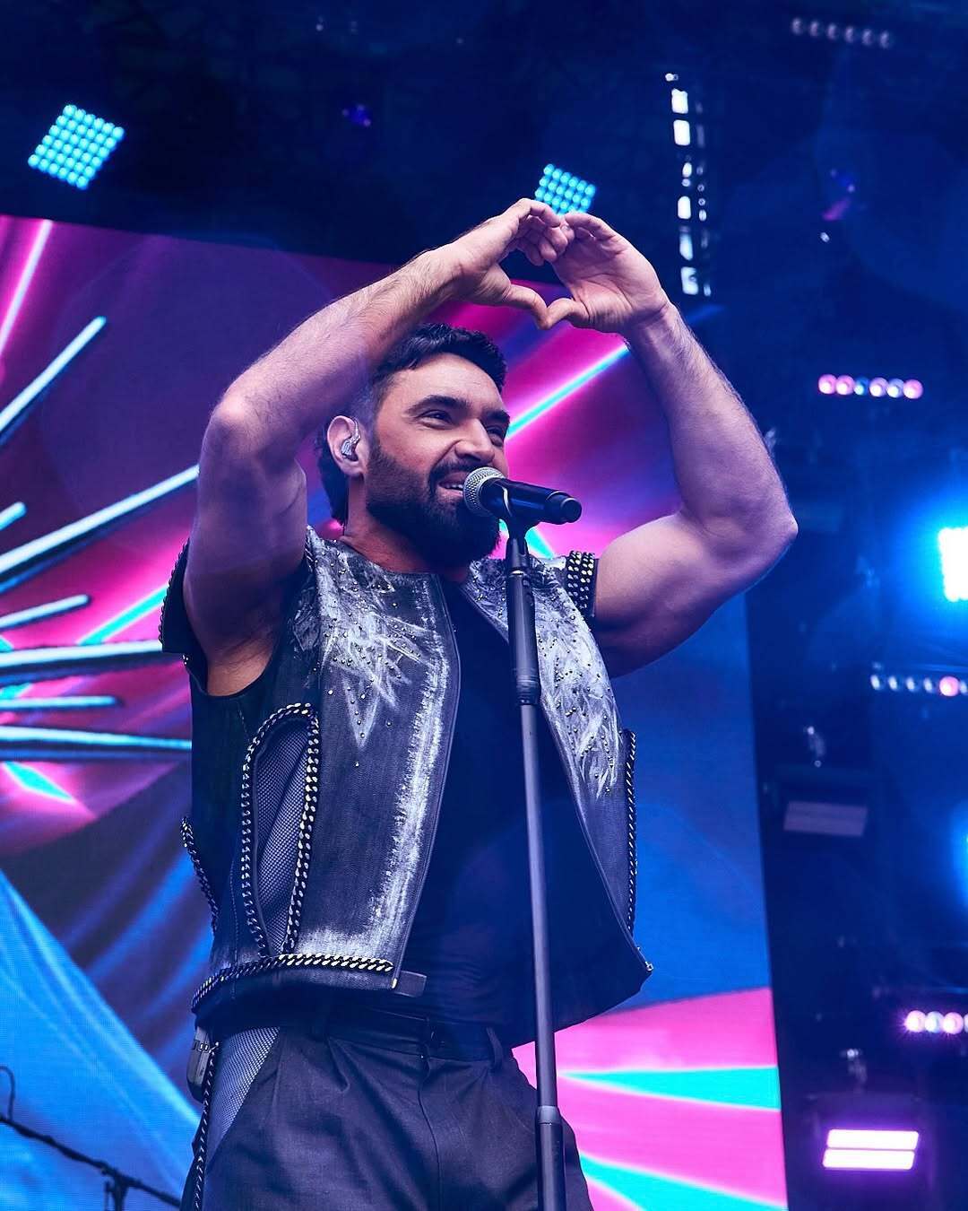 Кума Виталия Козловского, которая была его пиарщицей, вдруг разорвала сотрудничество с артистом и назвала причину