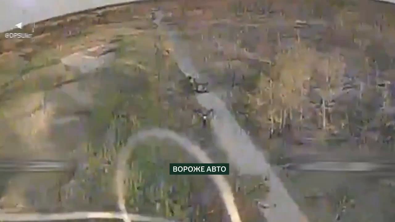 Удар по логистике: на южном направлении пограничники уничтожили лодку и автомобили врага. Видео