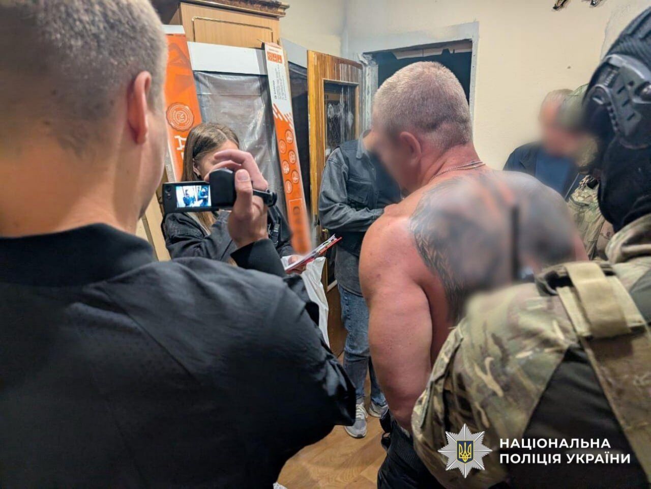 Понад 150 одночасних обшуків: в Україні перекрили канали переправлення чоловіків за кордон. Всі деталі і фото
