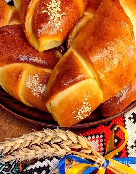 На чем приготовить удачное тесто для запеченных пирожков: получатся пышными и золотистыми