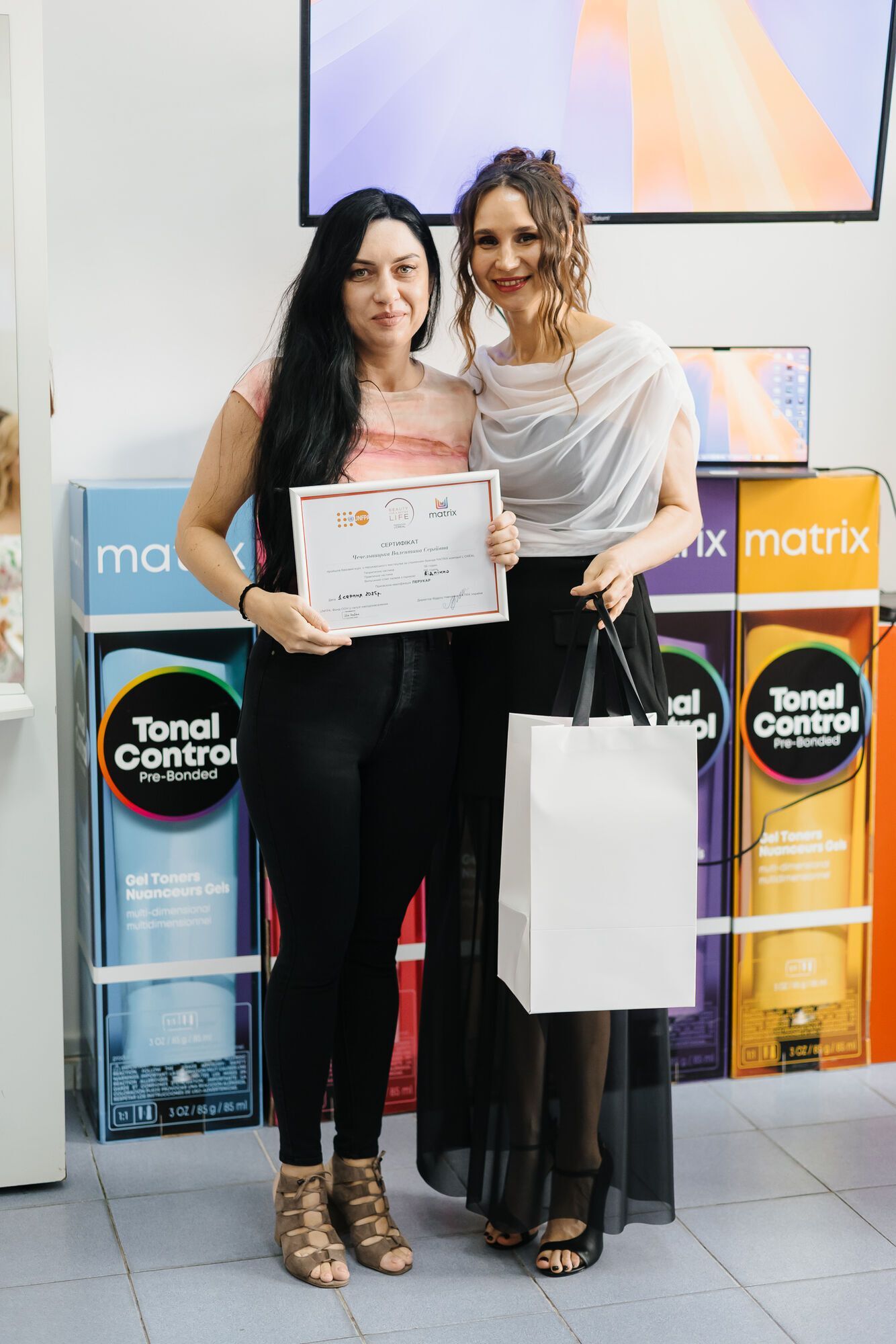 Краса, що надихає: як L’Oréal Україна допомагає українкам змінювати життя