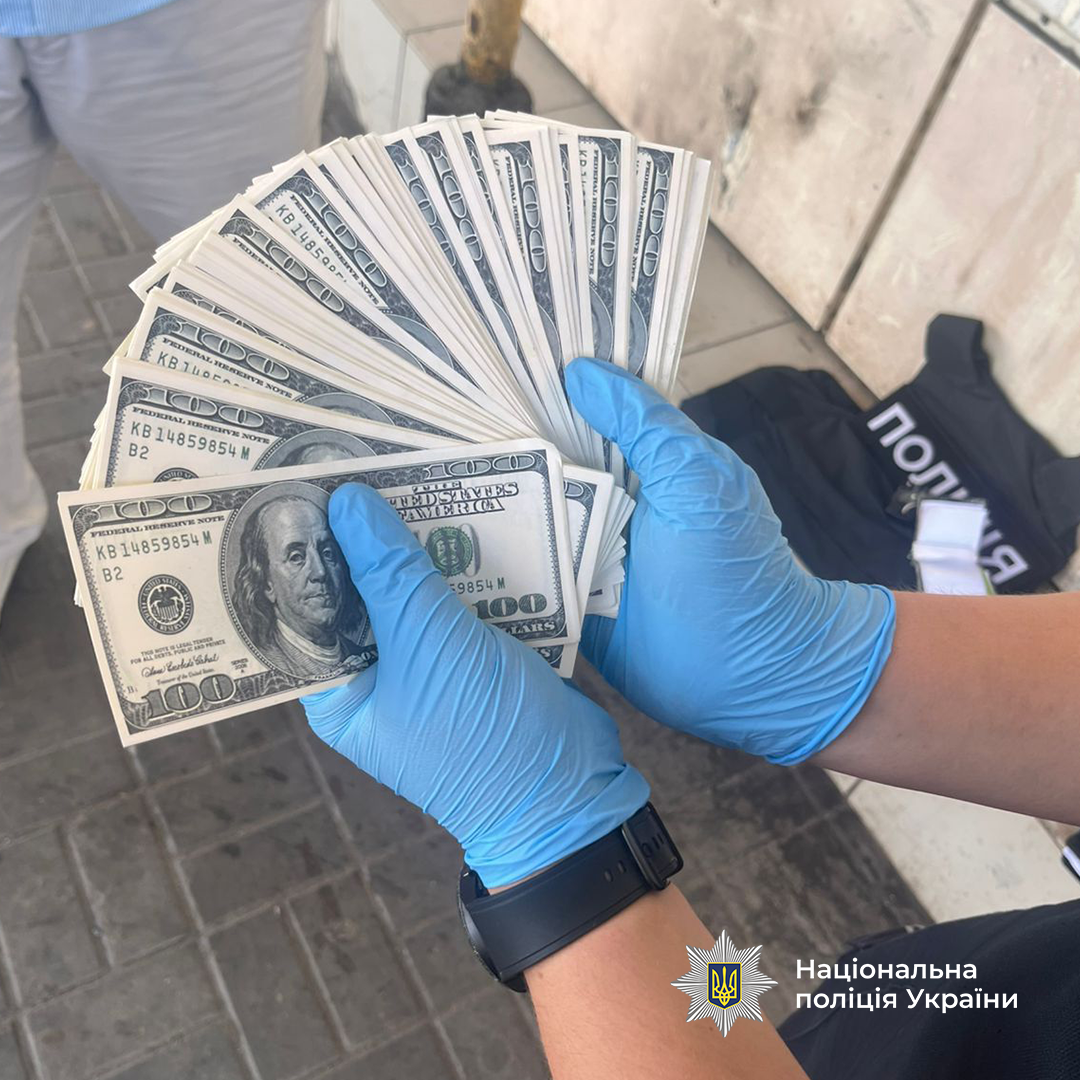 Организовывали выезд в пять стран: полиция перекрыла десятки каналов незаконной переправки лиц за границу. Фото