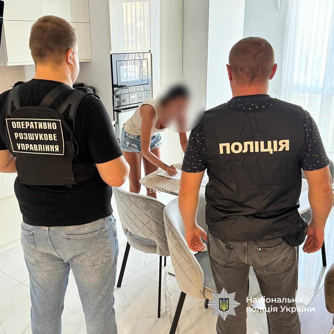 Организовывали выезд в пять стран: полиция перекрыла десятки каналов незаконной переправки лиц за границу. Фото