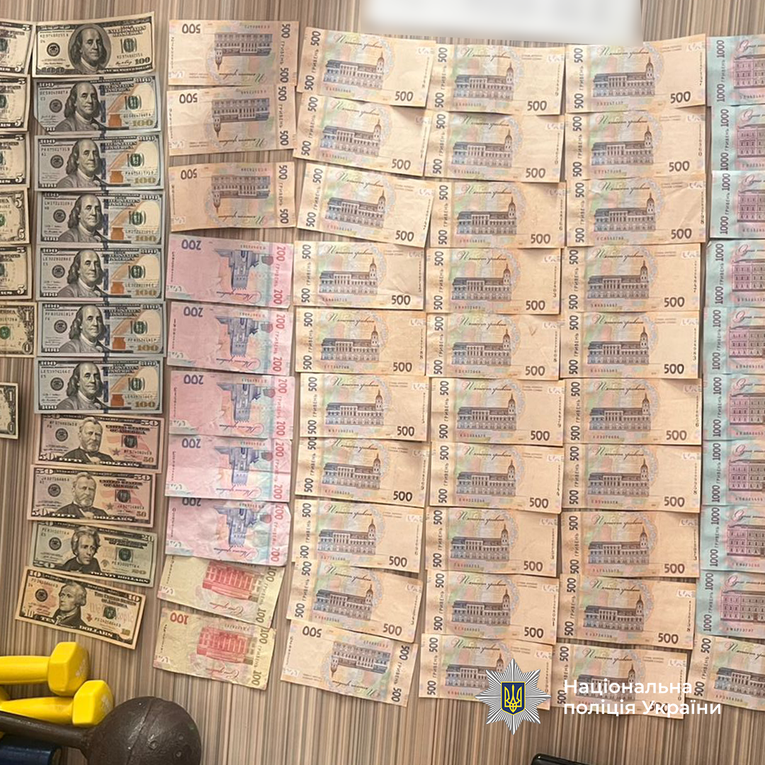 Организовывали выезд в пять стран: полиция перекрыла десятки каналов незаконной переправки лиц за границу. Фото