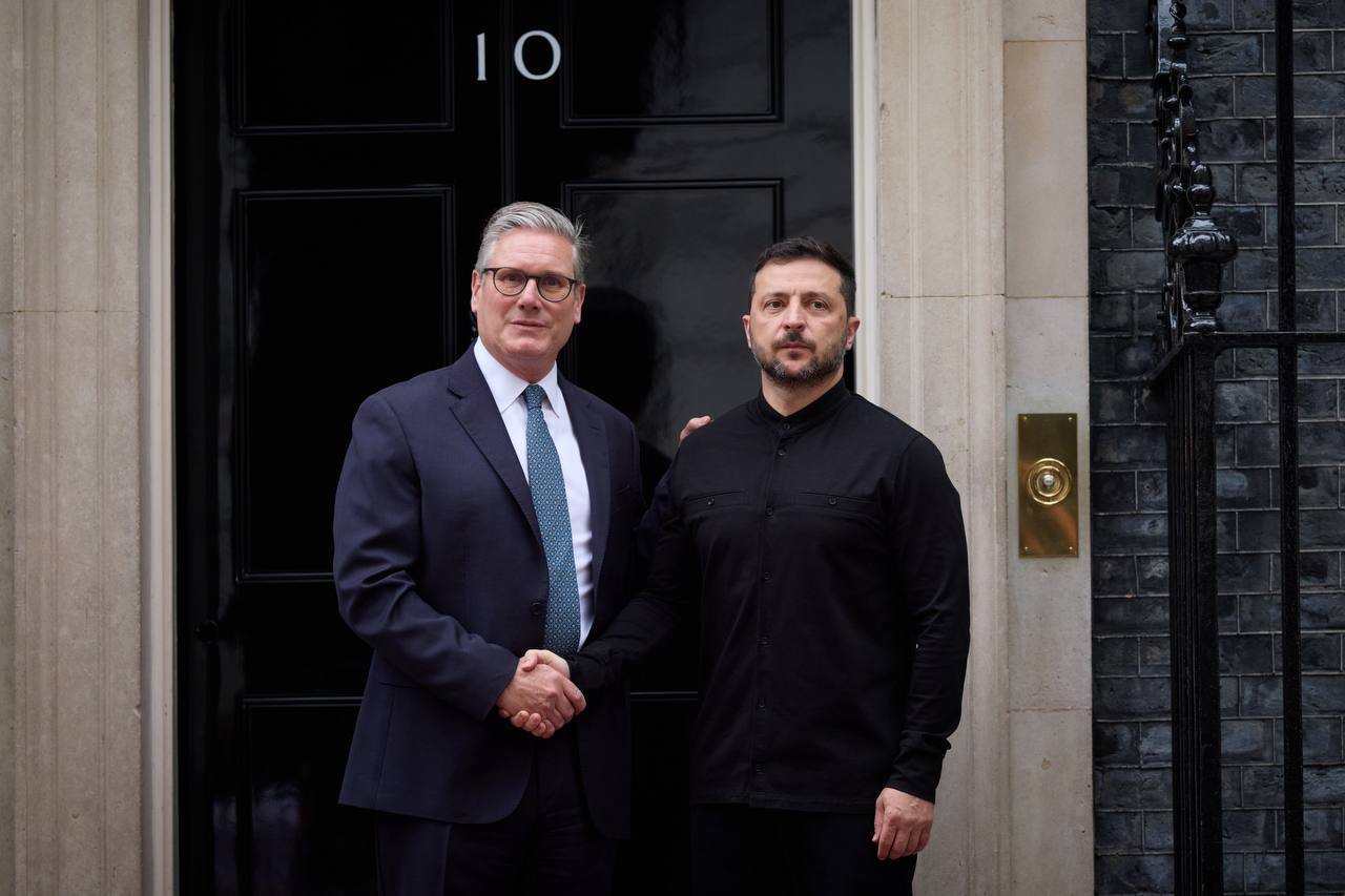 Зеленский прибыл с визитом в Лондон и встретился со Стармером: все подробности. Фото и видео