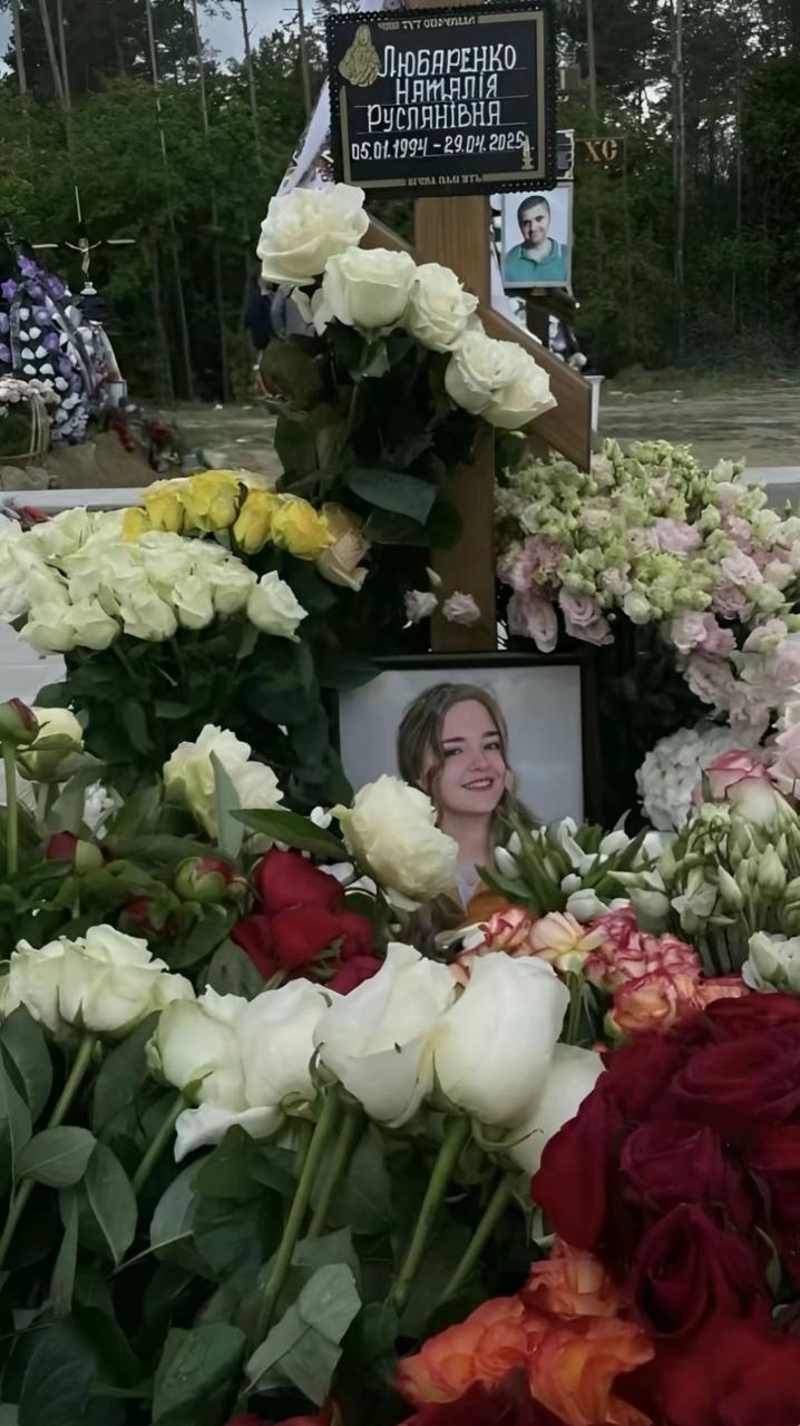 Друг блогера-миллионницы Наты Лайм, которая прыгнула с балкона, раскрыл подробности трагедии и место захоронения: у нее было психическое расстройство