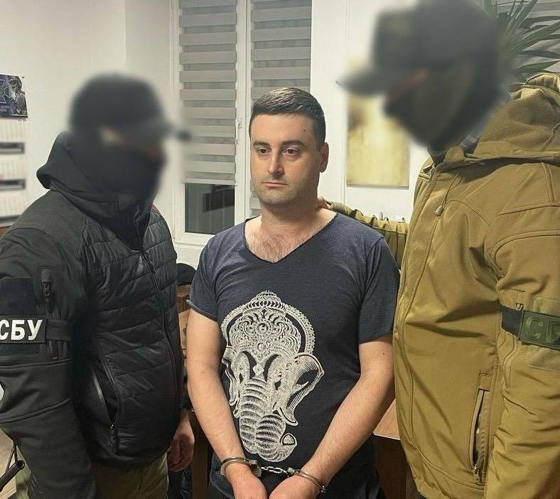 Медведчуку и 12 его приспешникам сообщено о подозрении: все подробности