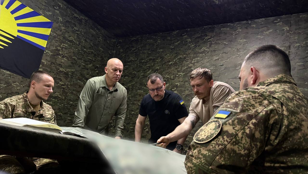 Ликвидировано более 150 оккупантов: министр МВД посетил Донецкую область и рассказал об отражении наступления врага. Фото