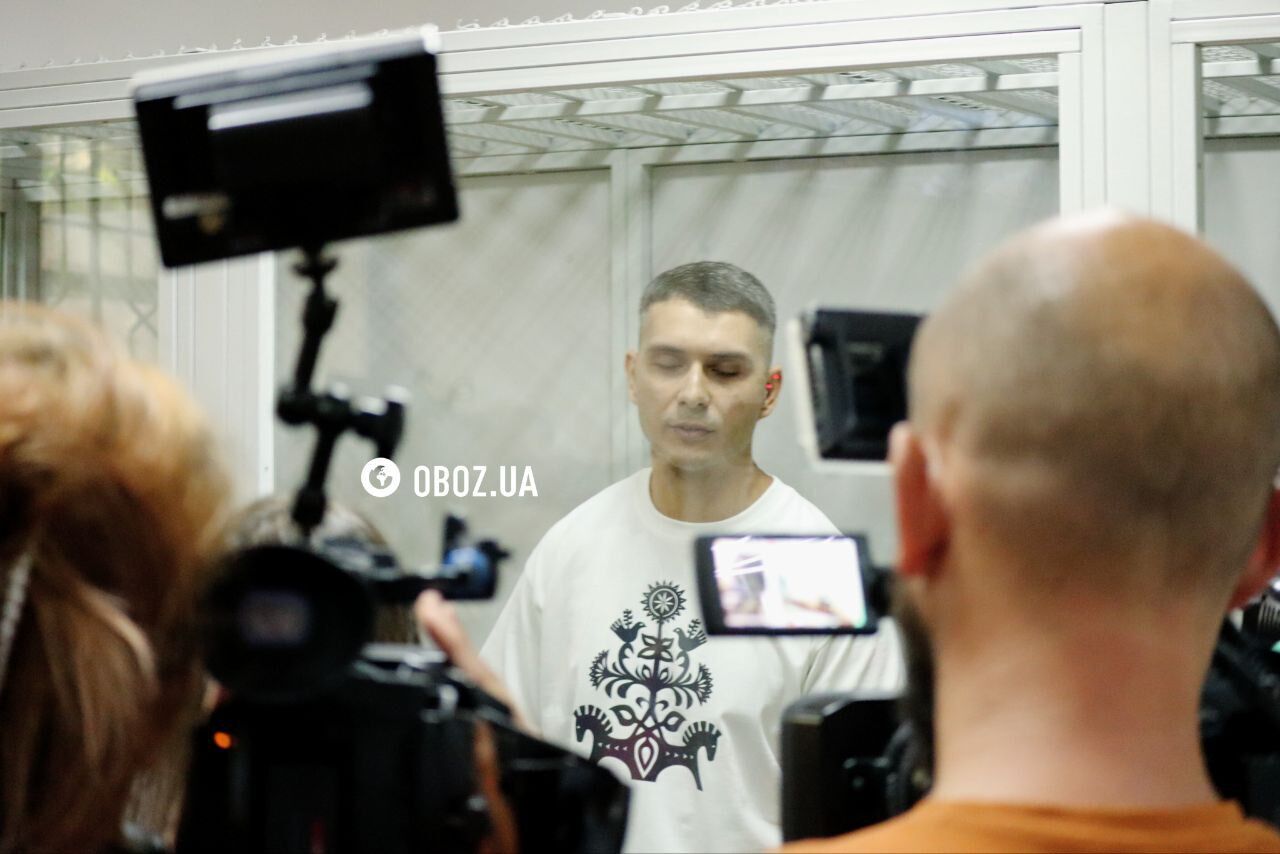 Убийство подростка на фуникулере в Киеве: подозреваемый поссорился с матерью парня во время заседания по избранию меры пресечения. Фото и видео