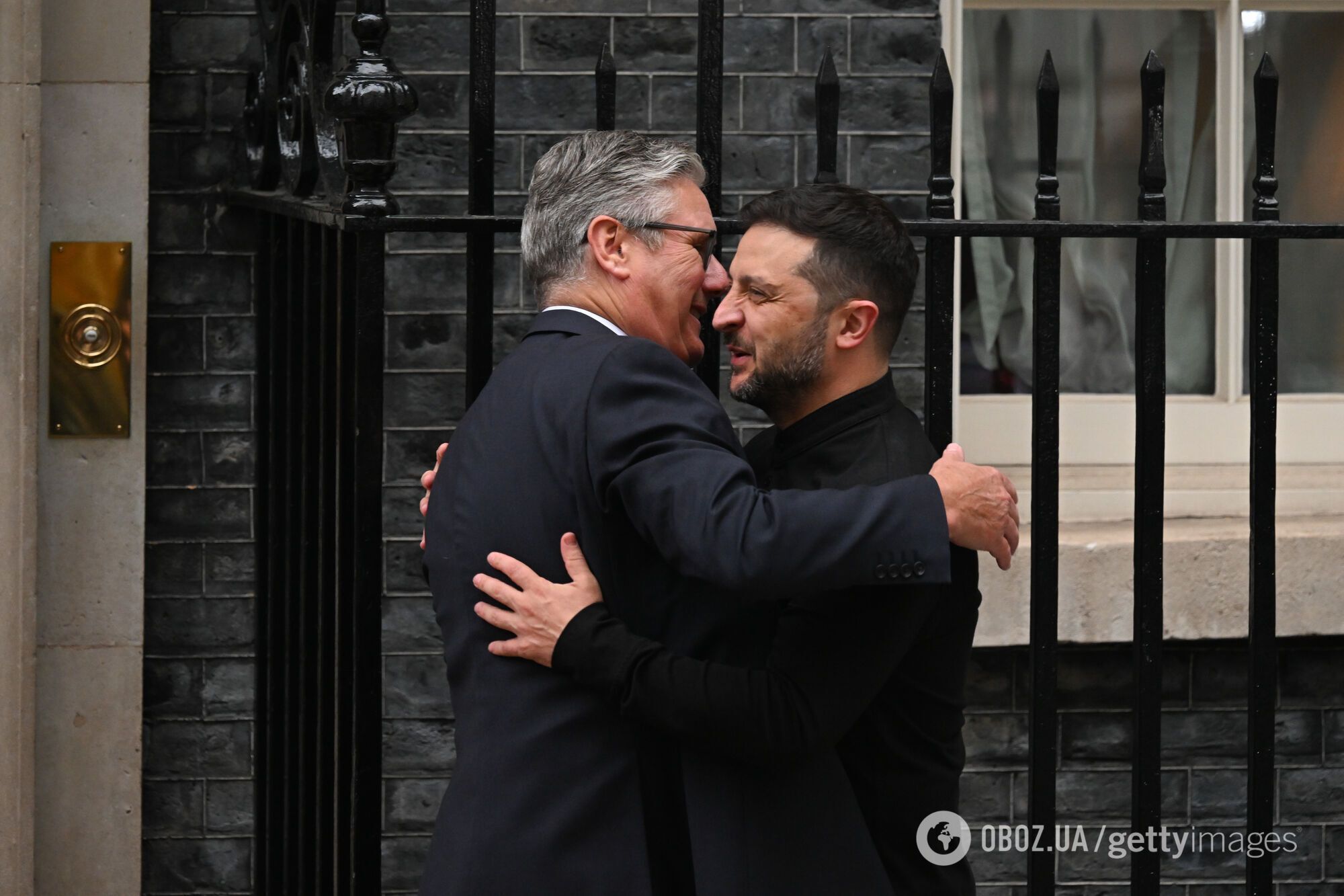 Зеленский прибыл с визитом в Лондон и встретился со Стармером: все подробности. Фото и видео