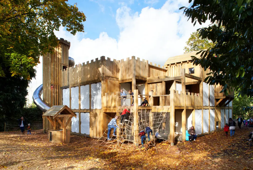 Для фанатів Гаррі Поттера і не тільки: 5 європейських замків для туристів із дітьми