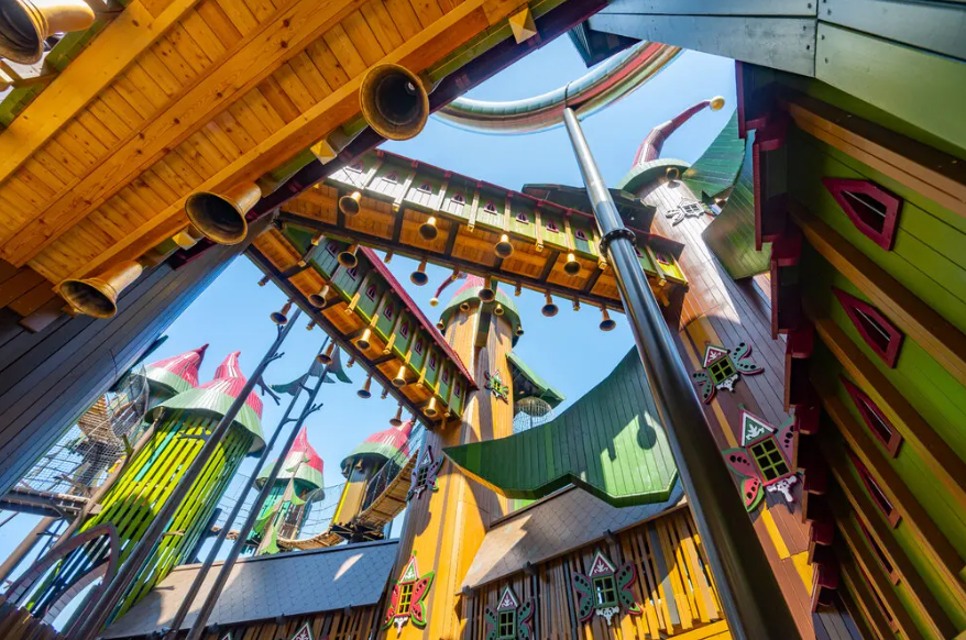 Для фанатів Гаррі Поттера і не тільки: 5 європейських замків для туристів із дітьми