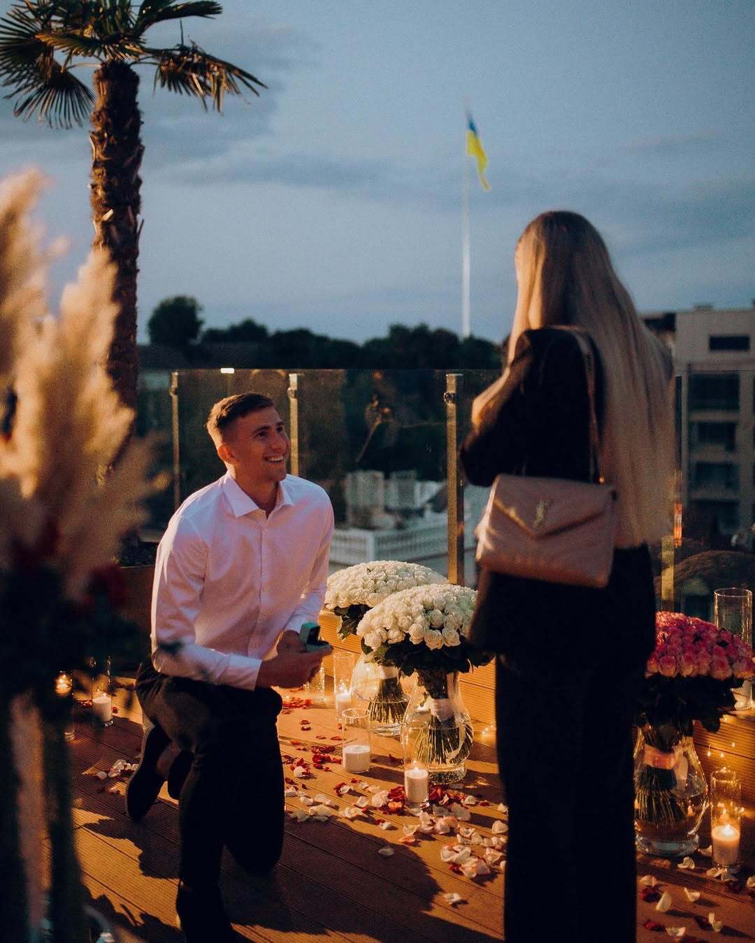 Страдала от звездного отчима и влюбилась в лидера сборной Украины: кто жена Забарного и почему влюбленные живут как пенсионеры