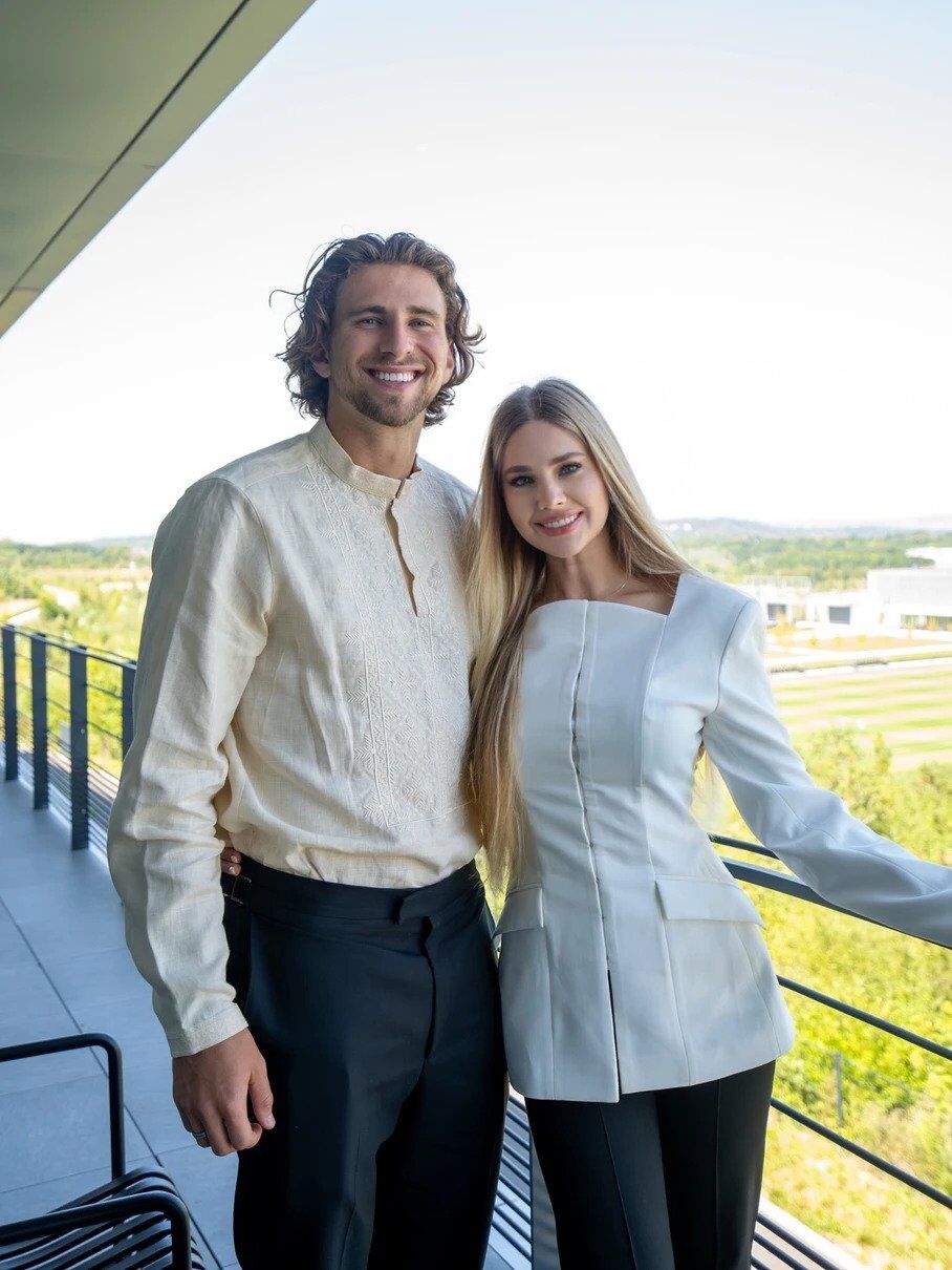 Страдала от звездного отчима и влюбилась в лидера сборной Украины: кто жена Забарного и почему влюбленные живут как пенсионеры