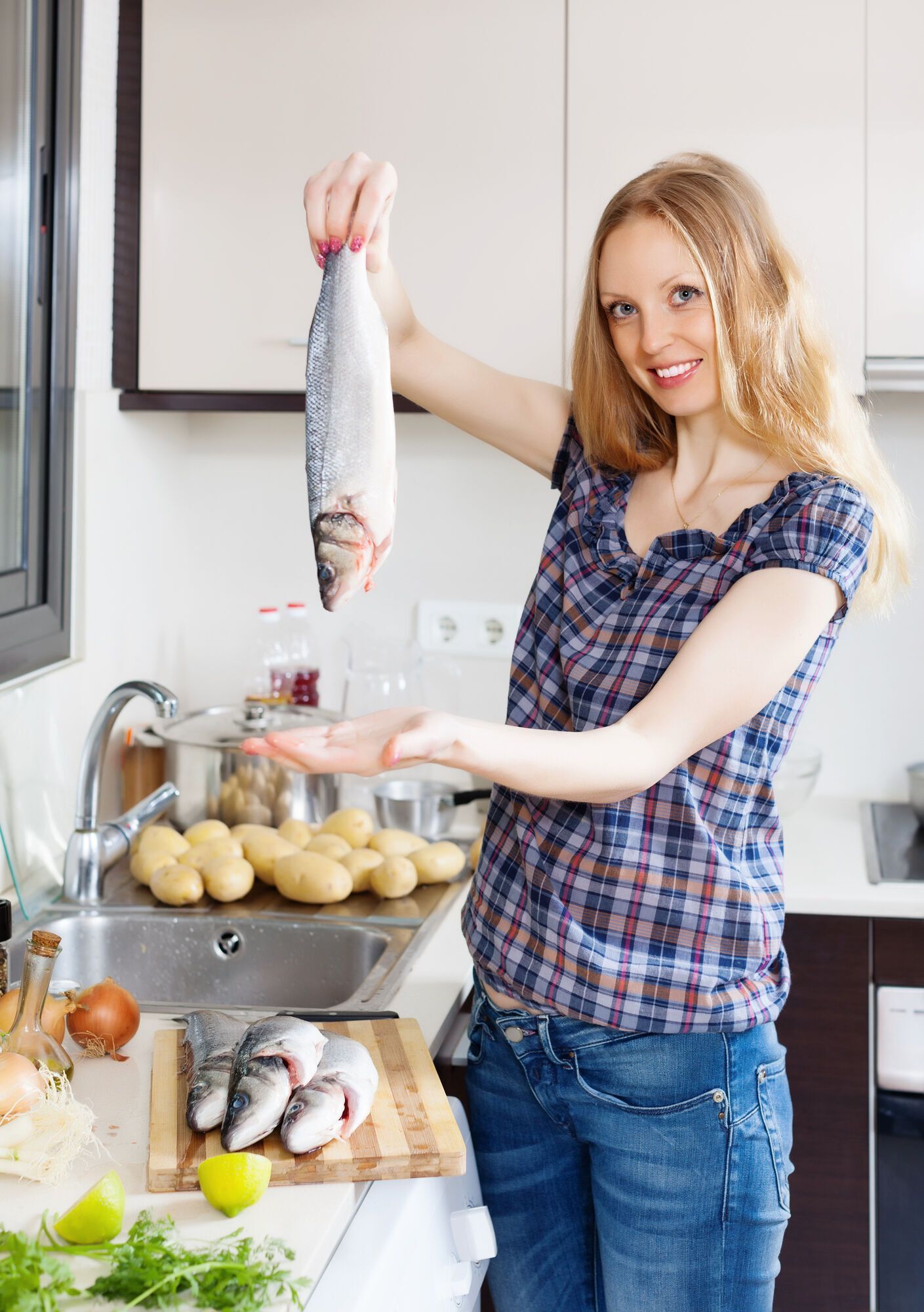 Как нельзя хранить рыбу: продукт быстро испортится