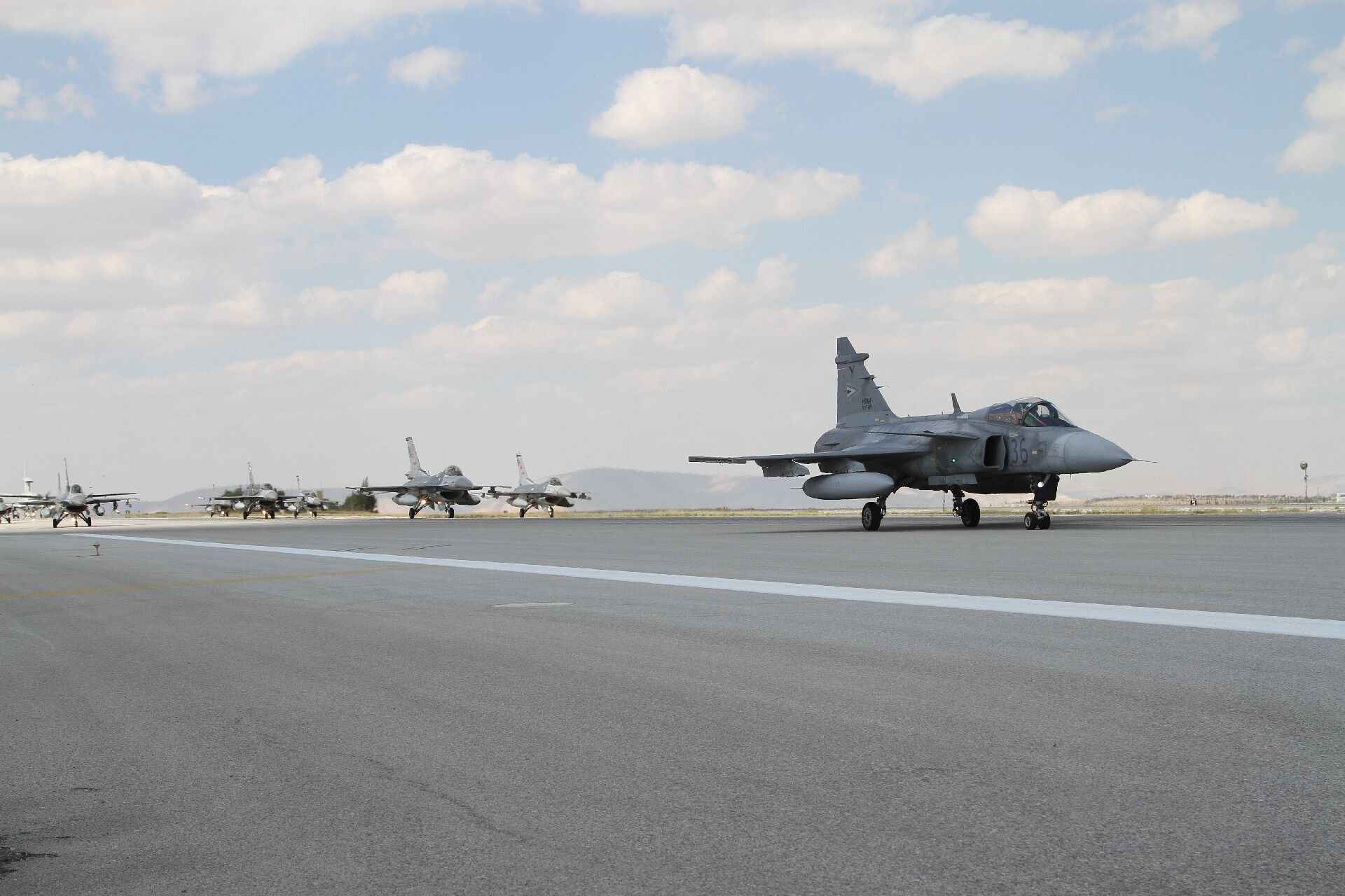 Венгрия расследует похищение запчастей с МиГ-29 на военном аэродроме