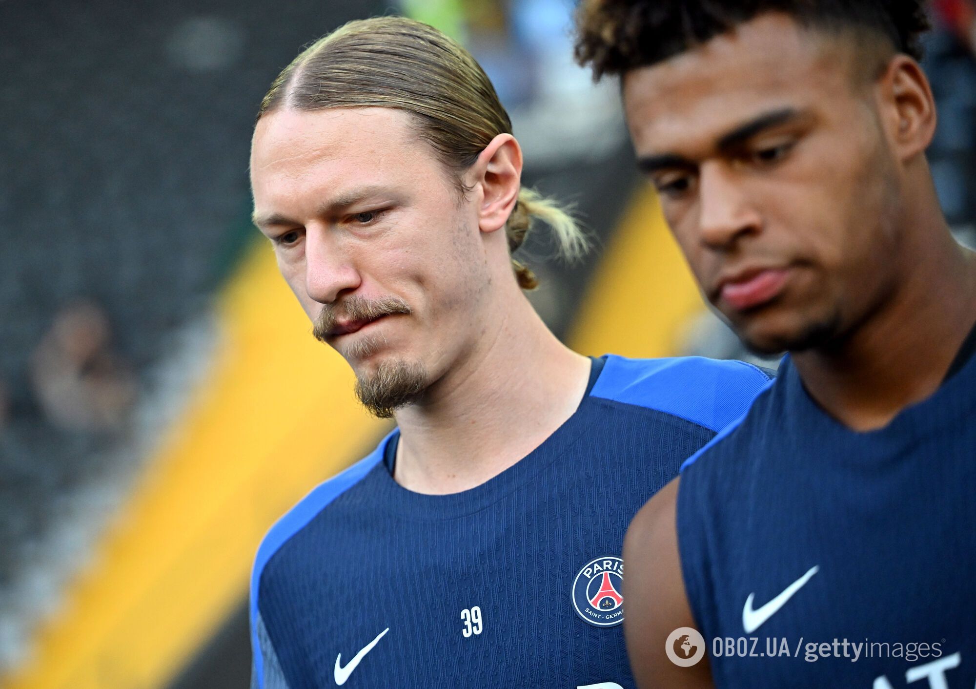 Неполноценный: вратарь сборной России не вынес прихода Забарного и решил покинуть ПСЖ