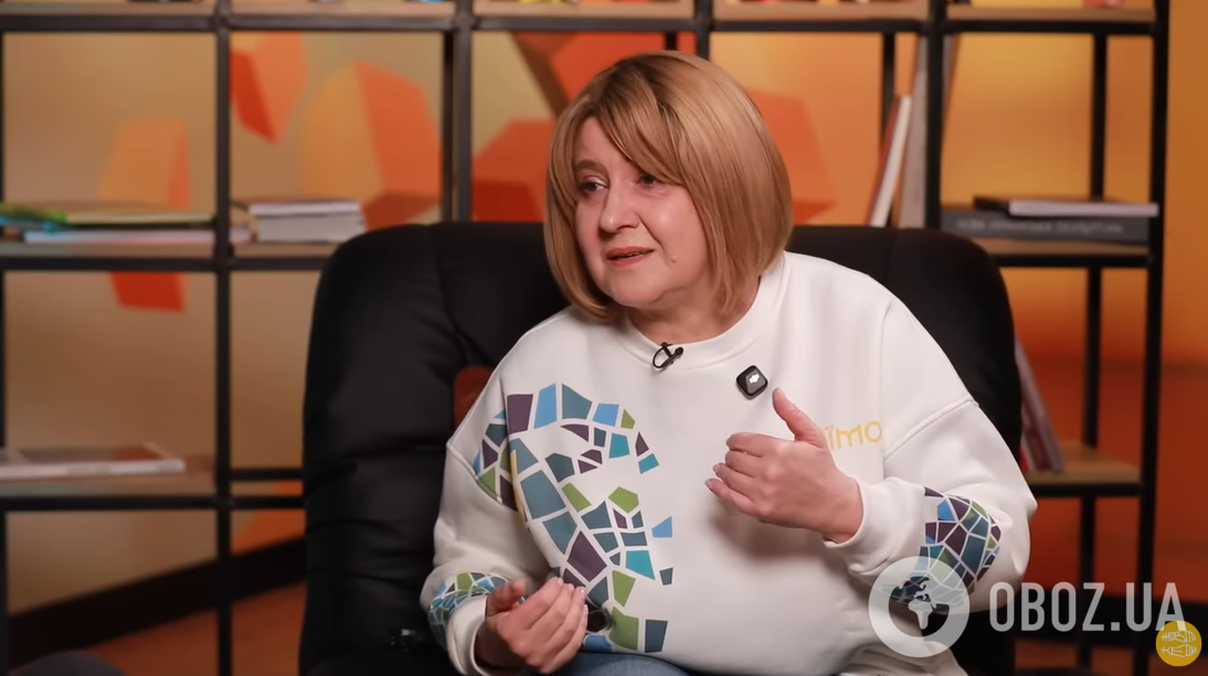 Оксана Забужко кардинально сменила прическу: украинскую писательницу не узнать. Фото