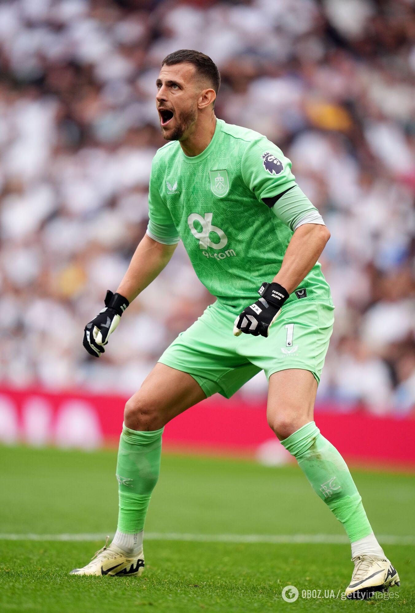 В футболе впервые в истории было использовано новое правило игры. Видео