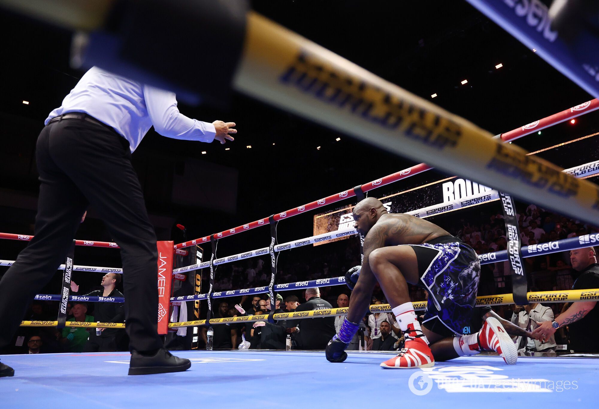 Непереможний супертяж, якого називають "Новим Усиком", відмовився викликати на бій Олександра Усика і дав пояснення