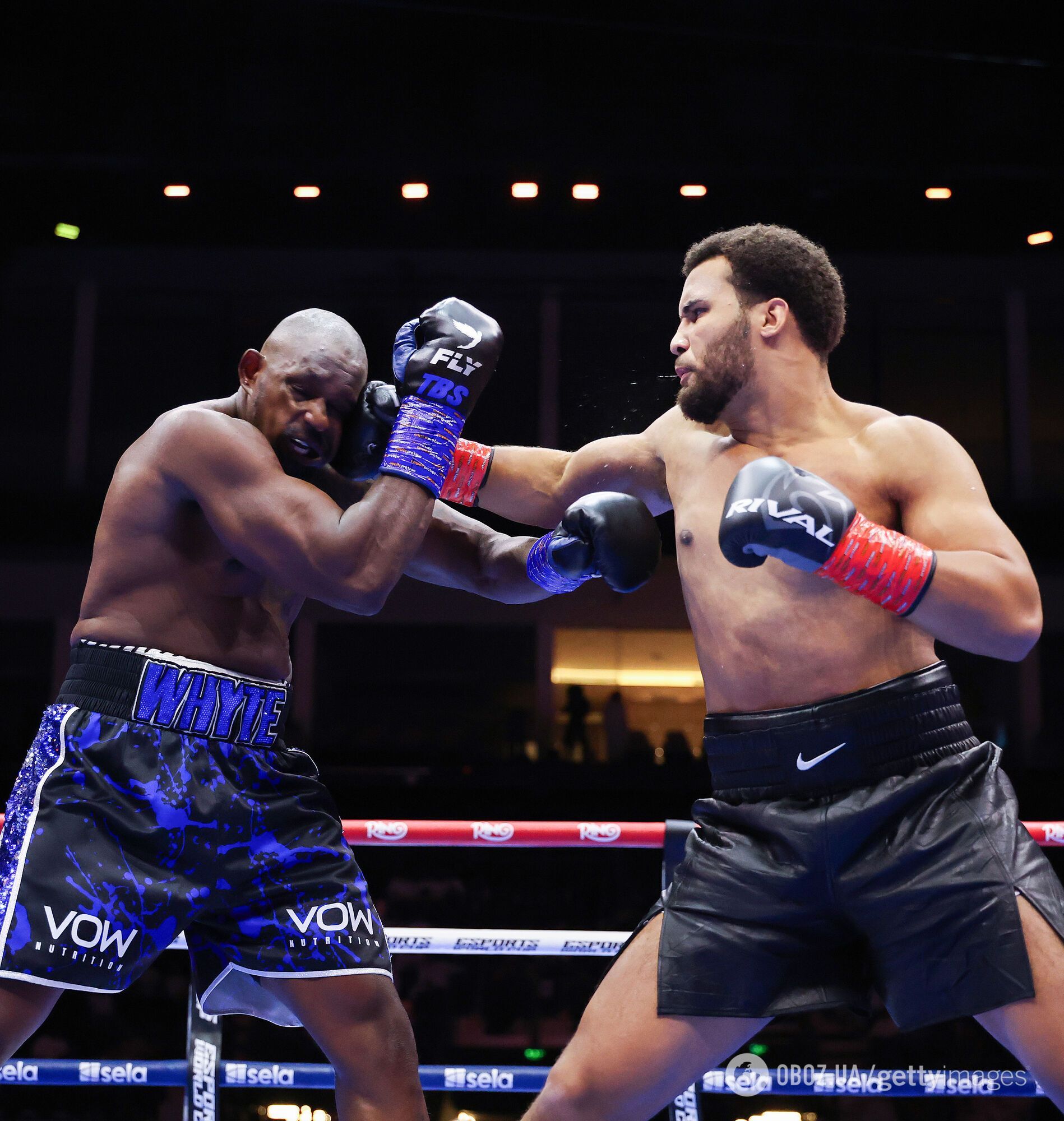 Непереможний "Новий Усик" важким нокаутом за 120 секунд виграв чемпіонський бій у Саудівській Аравії. Відео