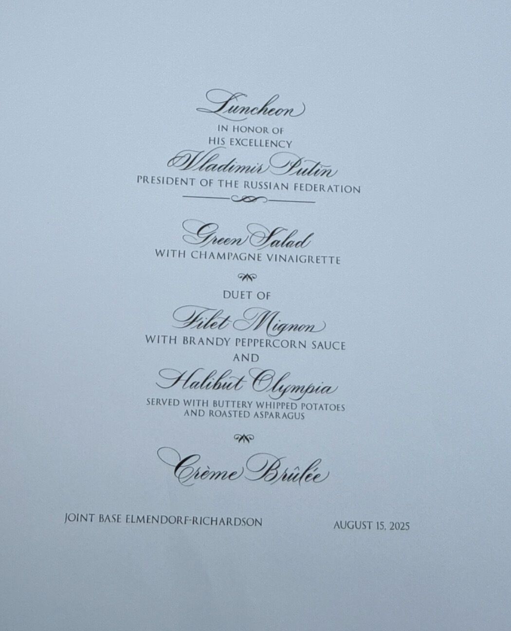 В сеть слили вероятные документы насчет обеда Трампа и Путина: диктатора из РФ там назвали "превосходительством"