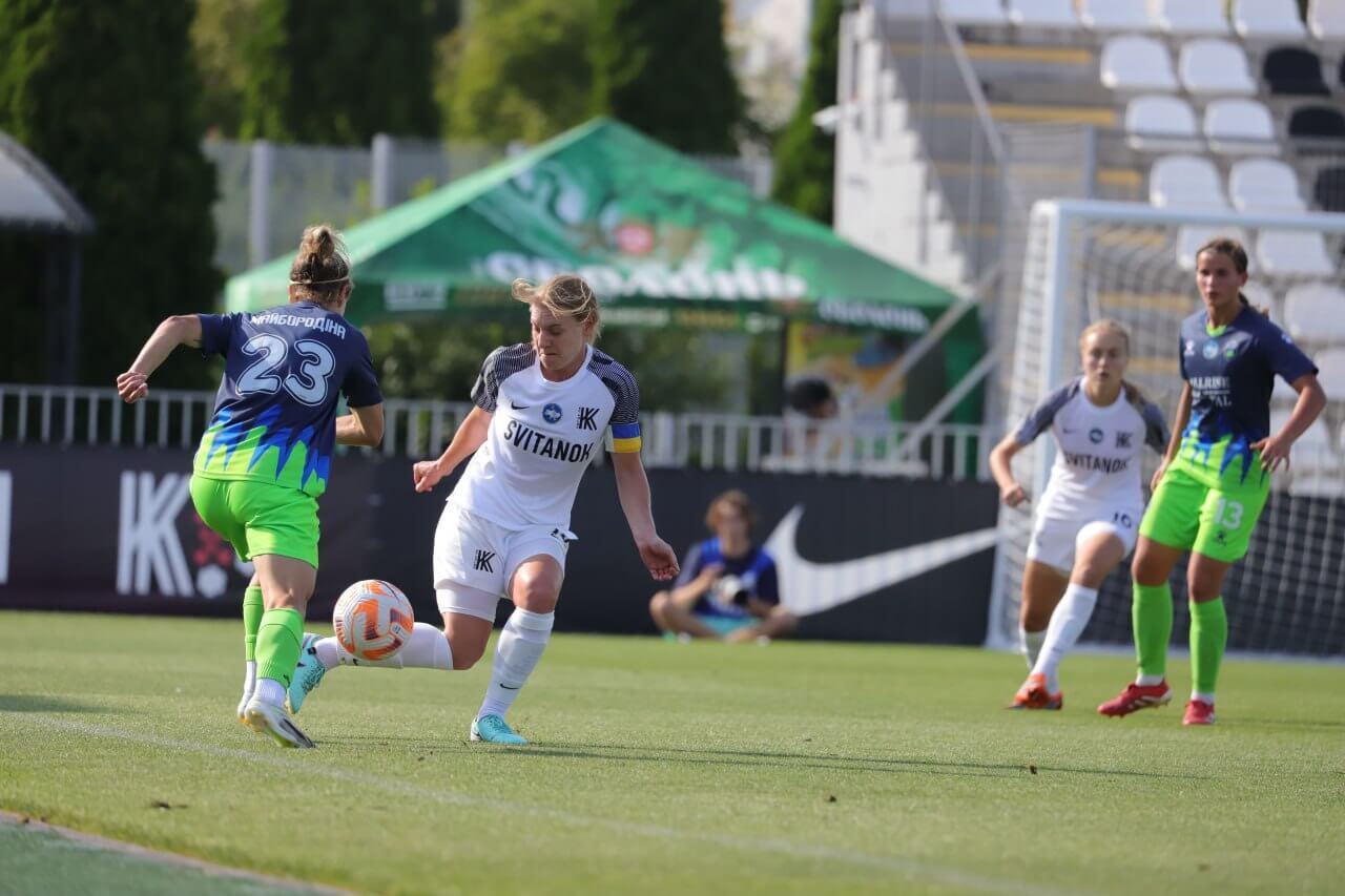 "На языке России мы здесь не общаемся": момент матча чемпионата Украины вызвал овации трибун. Видео