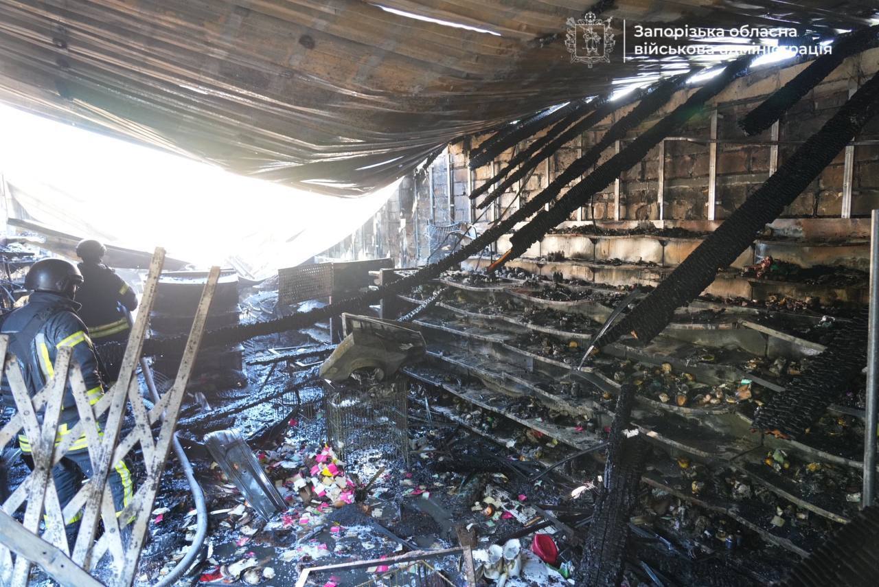 Удар РФ балістикою по Запоріжжю: кількість поранених зросла до 30, троє загиблих. Фото й відео