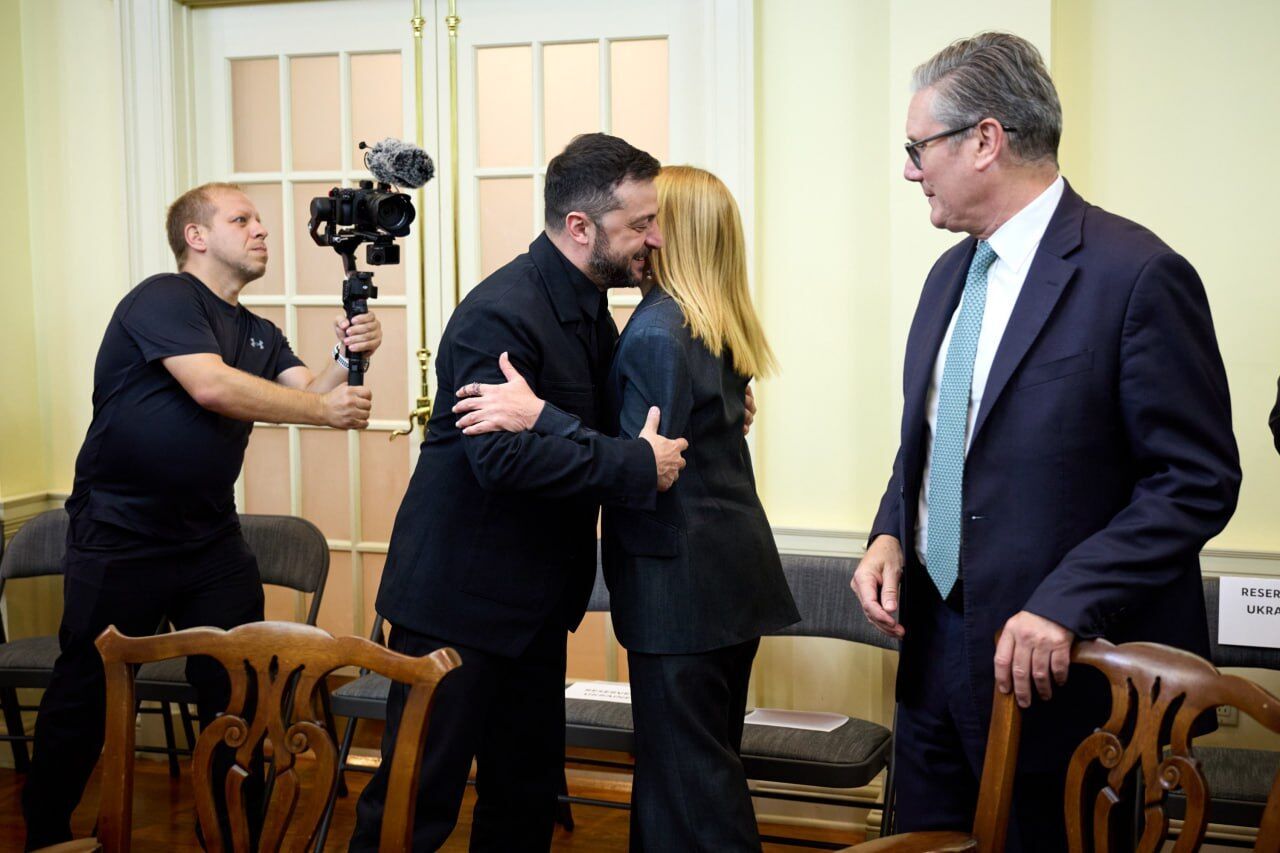 "Україна не залишиться без підтримки": як пройшла зустріч Зеленського, Трампа та лідерів ЄС у Вашингтоні. Фото і відео