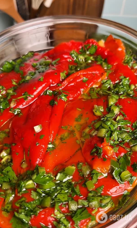 Как вкусную закуску приготовить из болгарского перца: рецепт на скорую руку