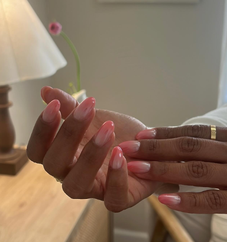 Що таке сорбетний манікюр: як зробити трендовий у 2025 році дизайн