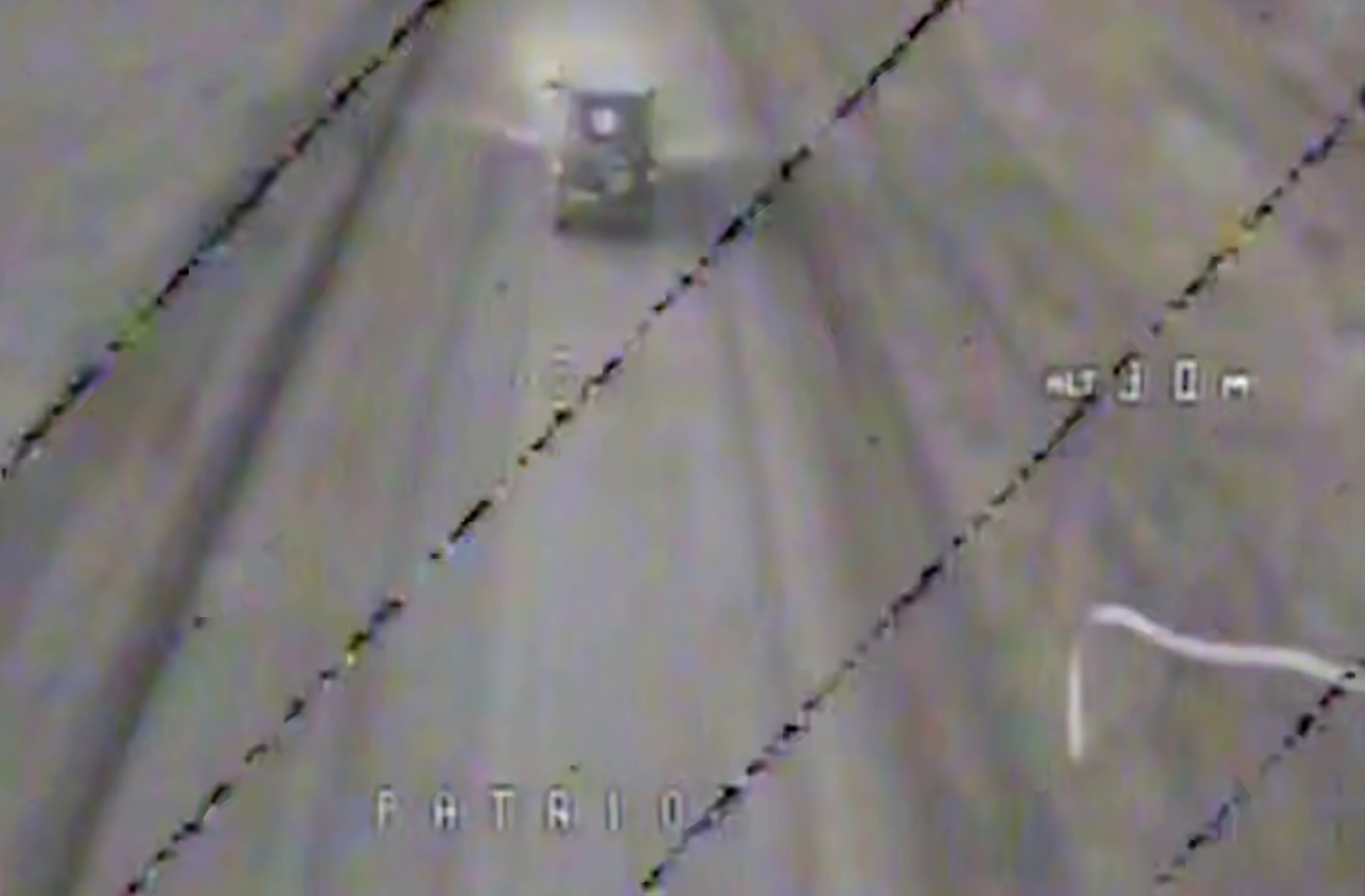 Ни одного шанса для врага: в ГУР показали, как дронами уничтожают цели в небе и на земле. Видео