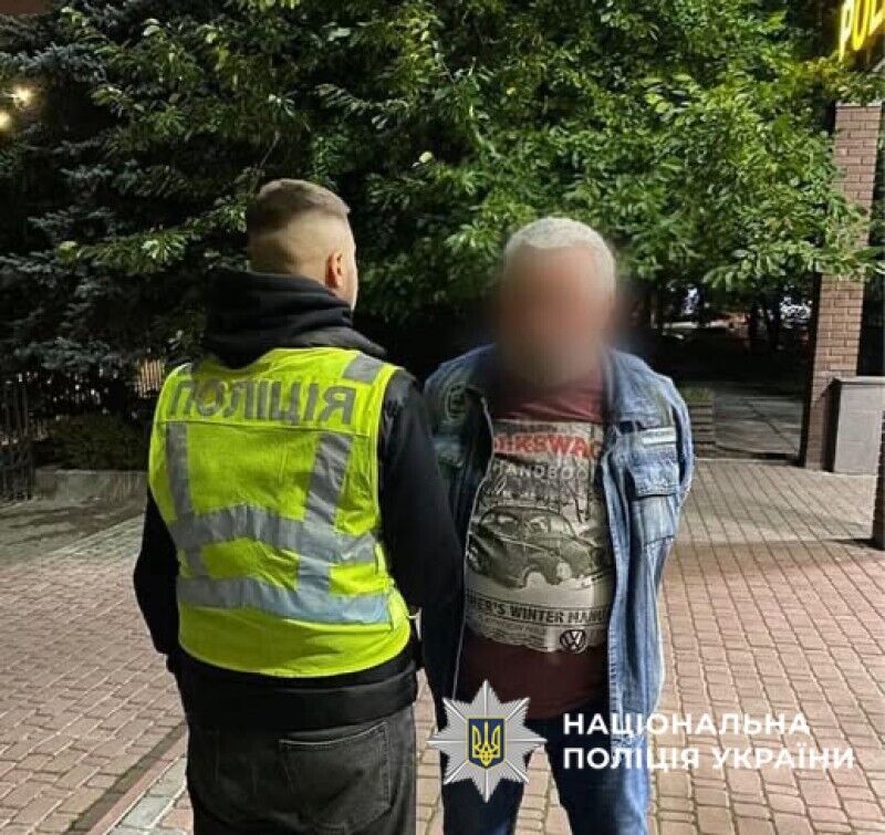 У Києві "військовий" познайомився із жінкою і вкрав у неї понад 400 тис. грн. Подробиці справи та фото