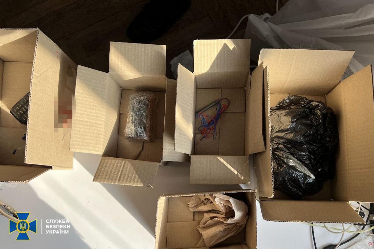 Корректировали обстрелы столицы: СБУ задержала агентурную группу РФ, которых завербовала экс-преподавательница Киевского университета. Подробности