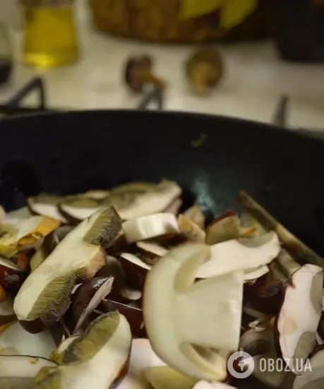 Как приготовить вкусную подливку из белых грибов: простой рецепт