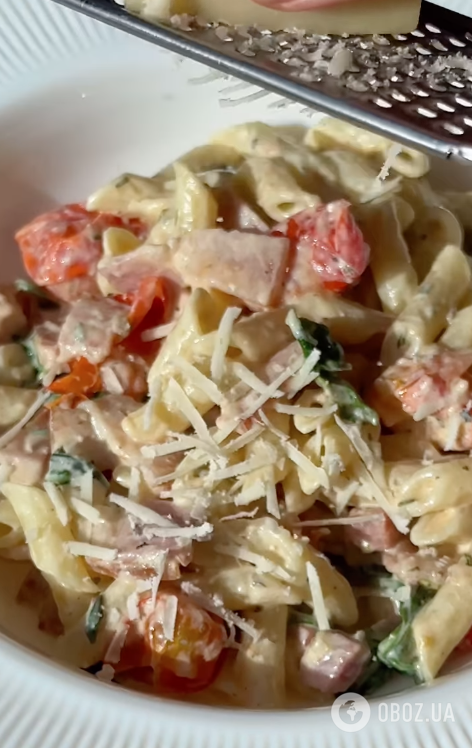 Паста с крем-сыром и овощами