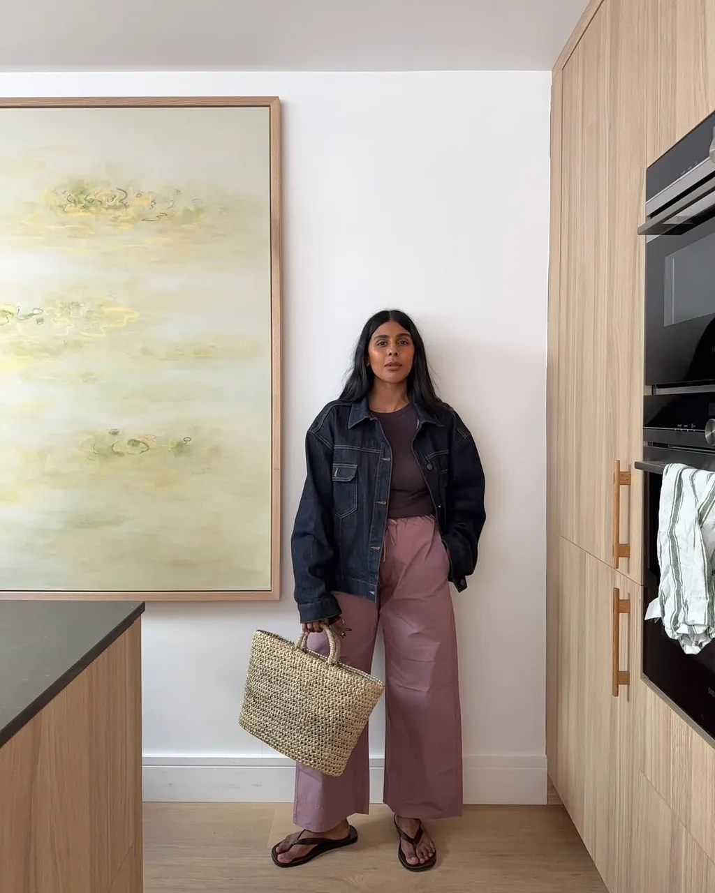 Что носить вместо джинсов: стильные альтернативы