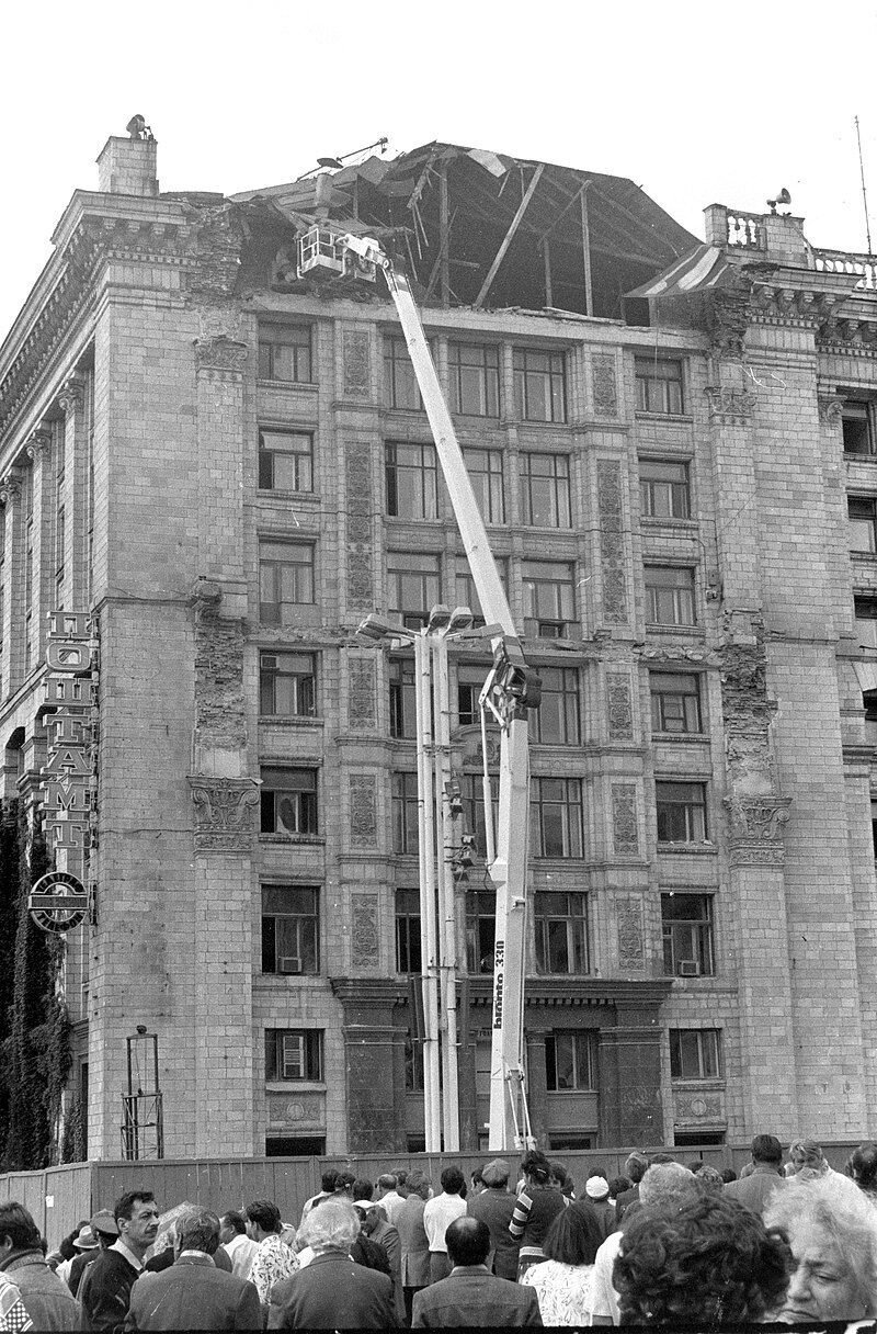 Обрушение части здания Главпочтамта в Киеве: фото и история трагедии, которая произошла 2 августа 1989 года