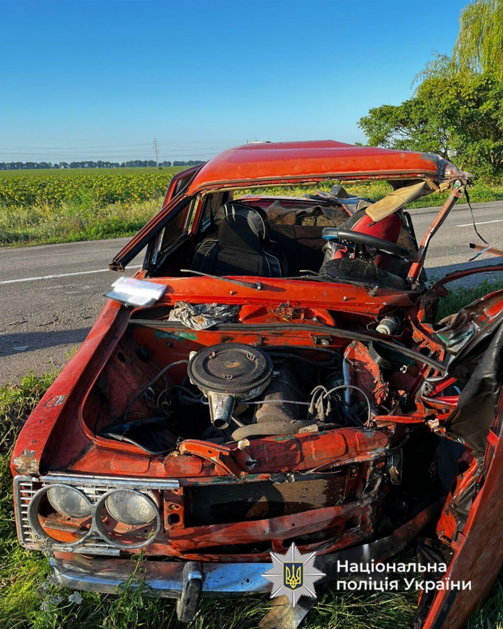 Вилетів на зустрічну: на Черкащині 19-річний водій легковика загинув в ДТП з вантажівкою. Фото