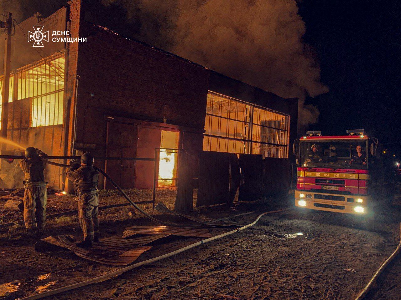 Росія атакувала дронами Охтирку на Сумщині: поранено 14 людей, серед них діти. Фото та відео