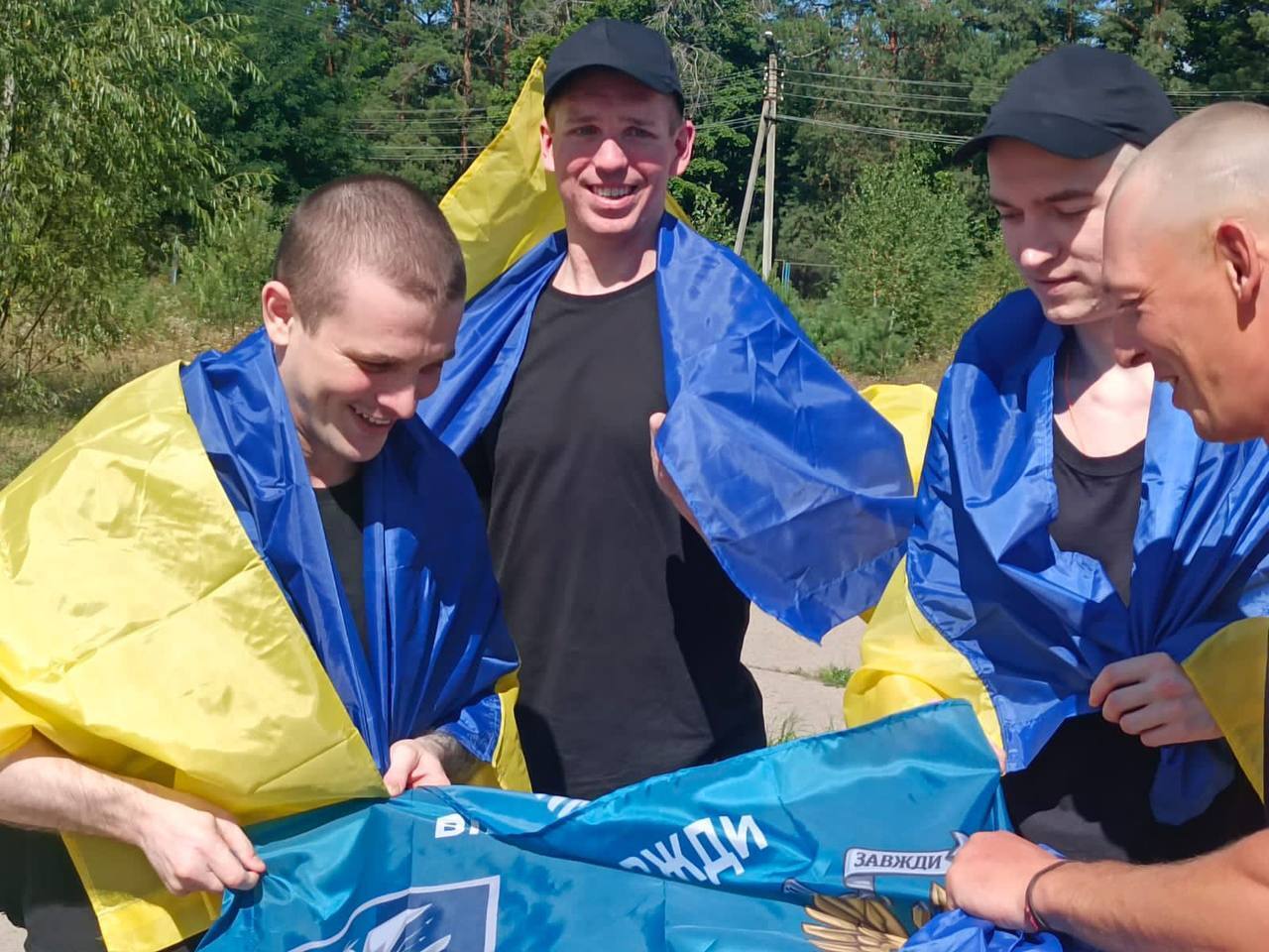 Три роки полону і тиск російських пропагандистів: український волейболіст, який захищав Маріуполь, повернувся додому й був "заряджений"